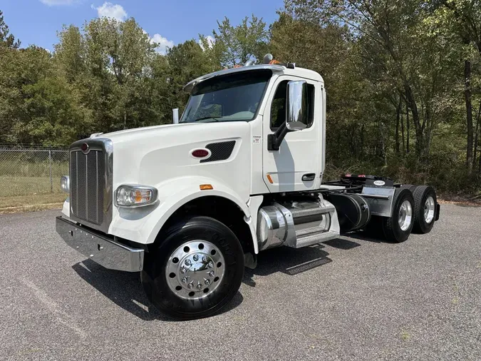 2020 Peterbilt 567