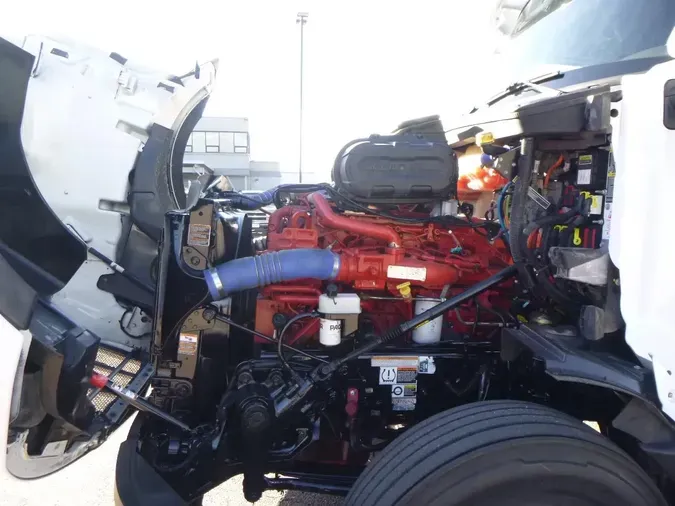2023 Peterbilt 5792577627660809c9a5ddf4eb2073d870b
