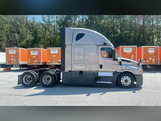 2023 Freightliner Cascadia 12625789ffba9d6d6f1a3becae77ccf9006