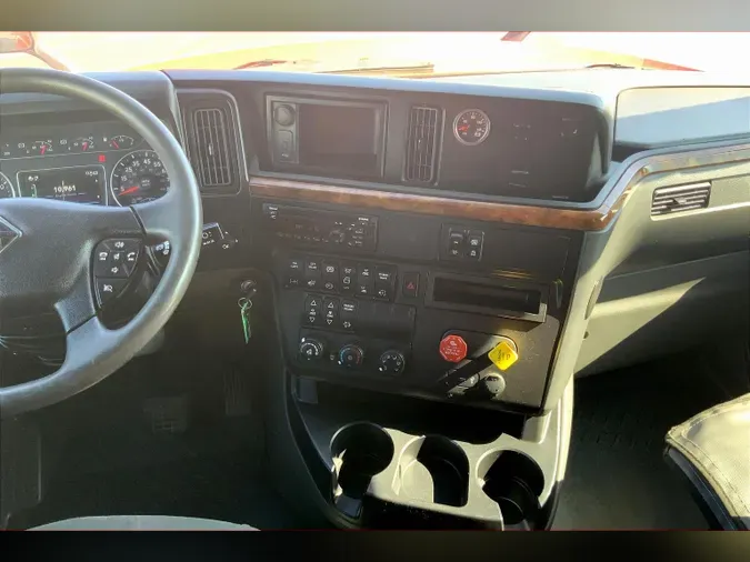 2021 INT LT625 6x4