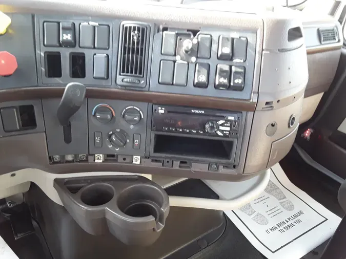 2016 VOLVO VNL64TRACTOR