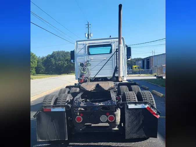 2016 VOLVO VNL64TRACTOR