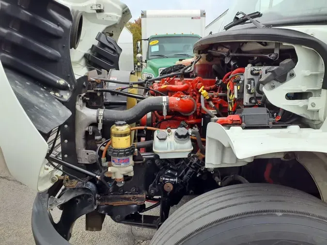 2019 FREIGHTLINER/MERCEDES M2 106