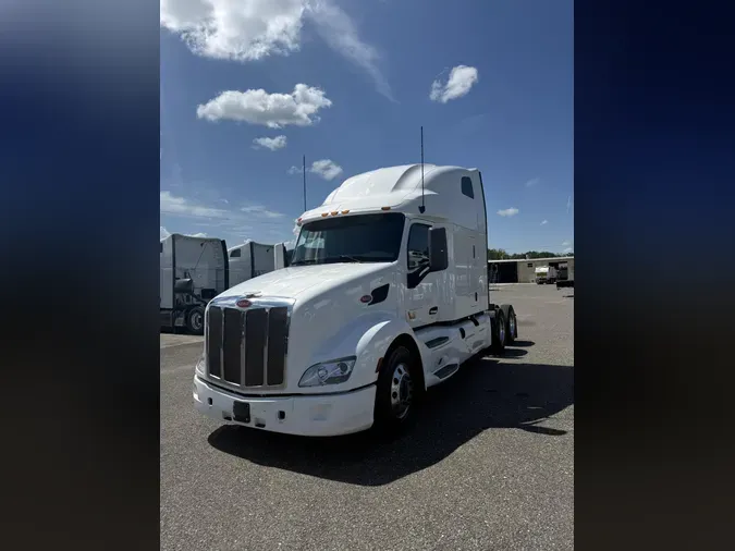 2022 Peterbilt 579