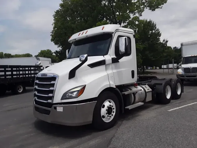 2020 FREIGHTLINER/MERCEDES NEW CASCADIA 116258c1f9bd093316d540296f9d049e541
