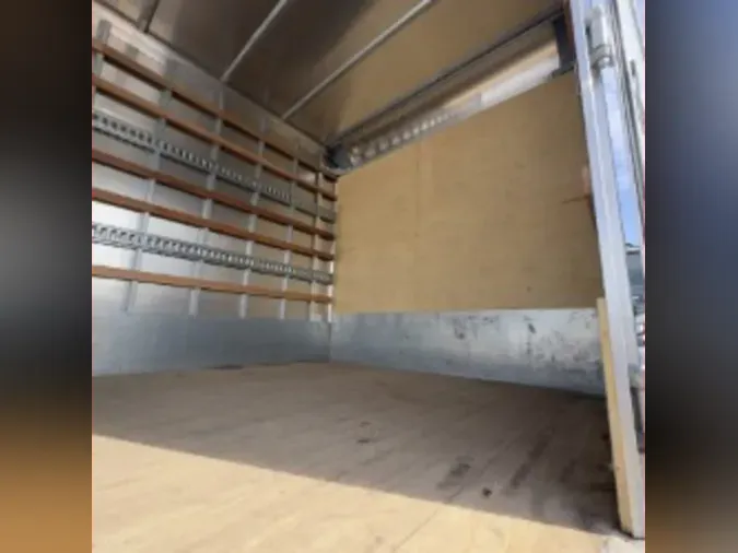 2019 FREIGHTLINER/MERCEDES M2 106258d0348605d93a66730f589200e86e0