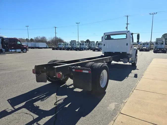 2018 FREIGHTLINER/MERCEDES M2 106