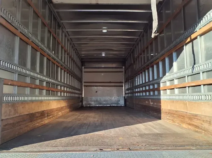 2019 FREIGHTLINER/MERCEDES M2 106