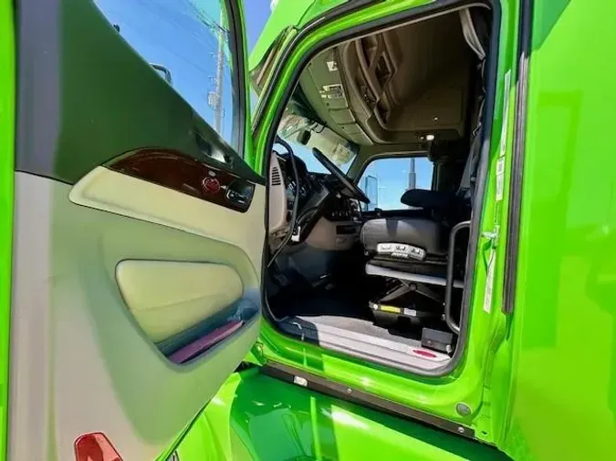 2020 Peterbilt 579