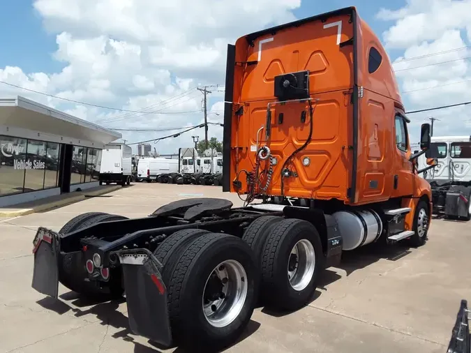 2019 FREIGHTLINER NEW CASCADIA PX12664