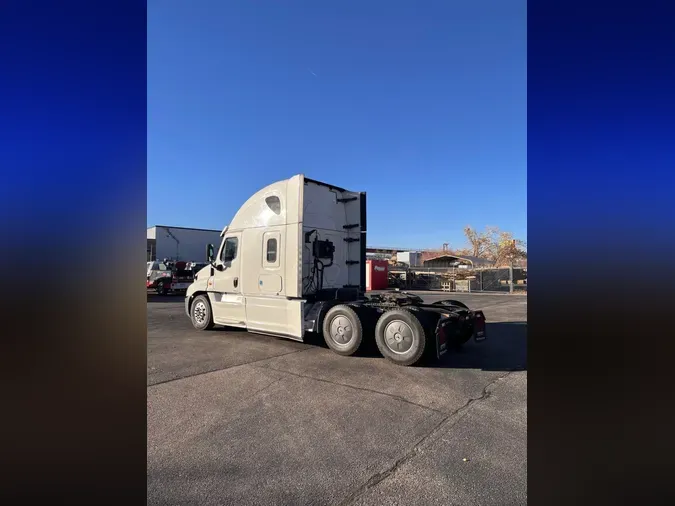 2020 Freightliner Cascadia