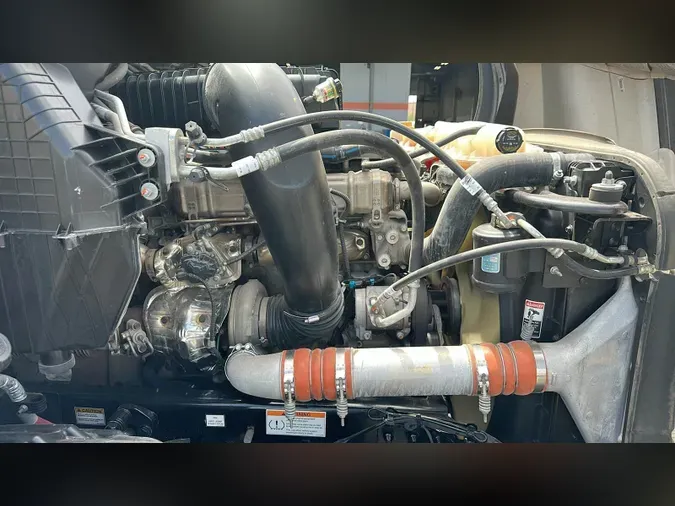 2023 Freightliner Cascadia 126