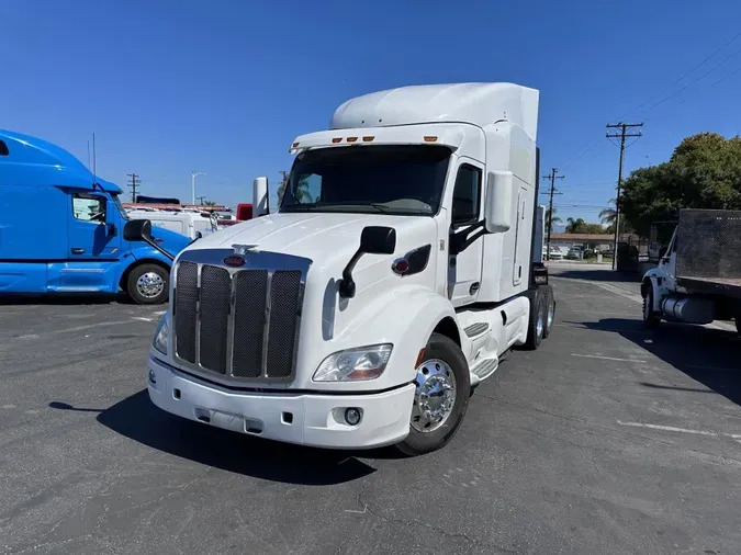 2020 Peterbilt 579