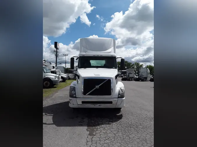 2018 VOLVO VNL64TRACTOR