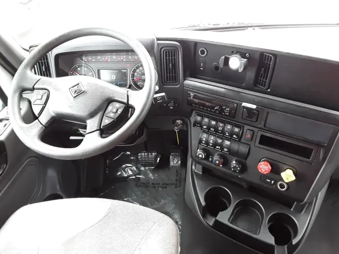 2019 NAVISTAR INTERNATIONAL LT625 SLPR CAB