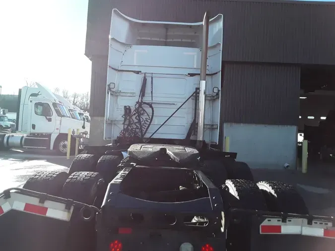 2020 VOLVO VNR64T-640259f08267bd1fc2645df60cc038bd47f