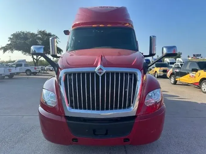 2020 International LT625