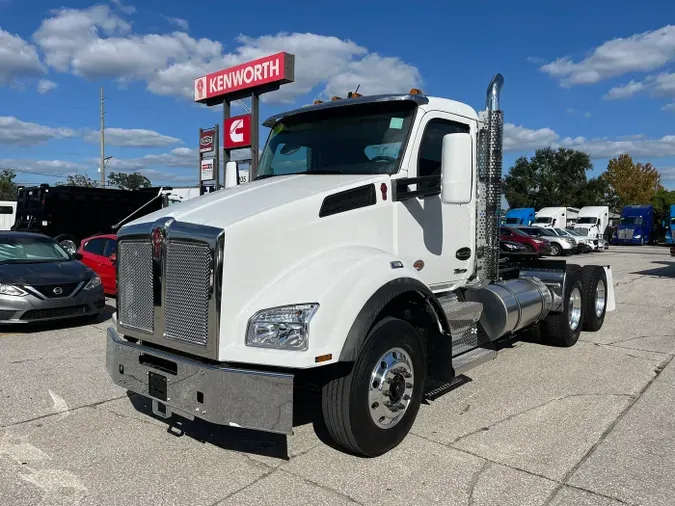 2026 Kenworth T88025a889fc0903dab3a4b765dc2d2d6fcc