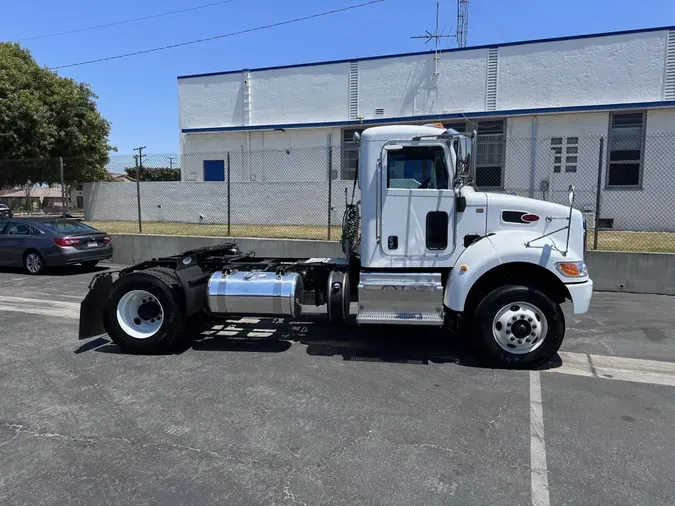 2016 Peterbilt 337