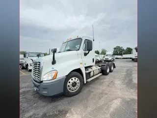 2016 FREIGHTLINER/MERCEDES CASCADIA 125