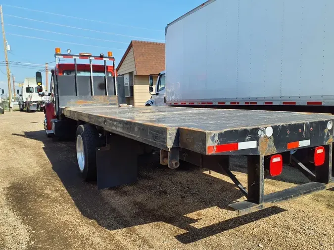 2018 FREIGHTLINER M2 106