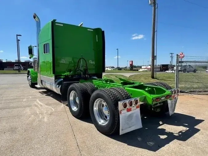 2019 Peterbilt 389