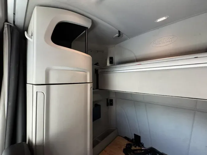 2022 Peterbilt 579