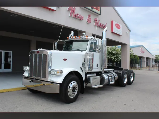 2020 Peterbilt 389