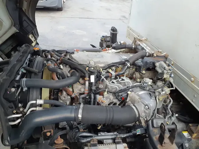2018 ISUZU NPR HD