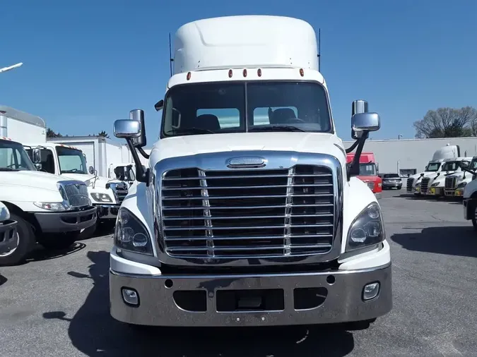 2019 FREIGHTLINER/MERCEDES CASCADIA 125