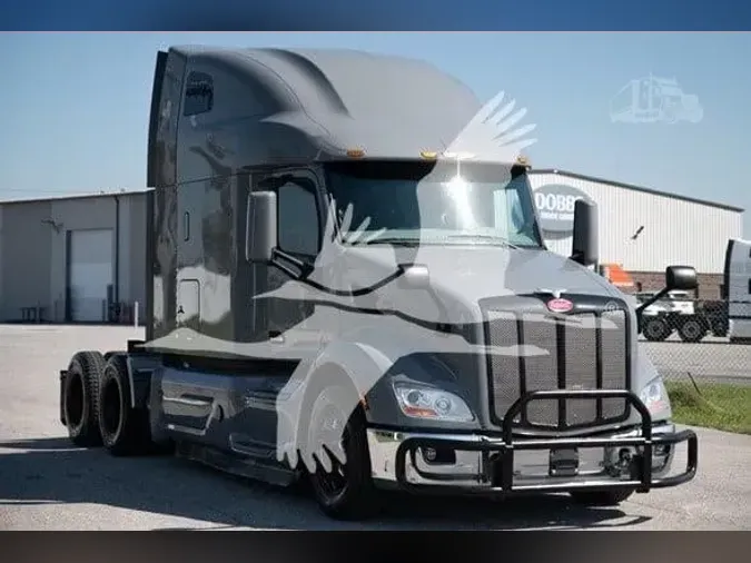 2021 PETERBILT 579