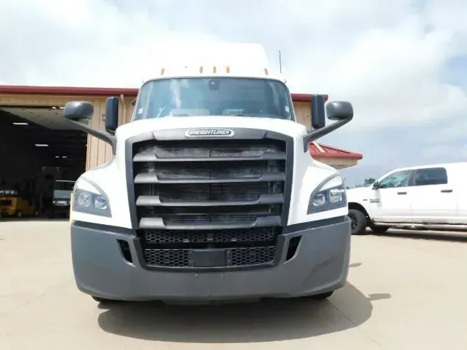 2019 Freightliner New Cascadia 126