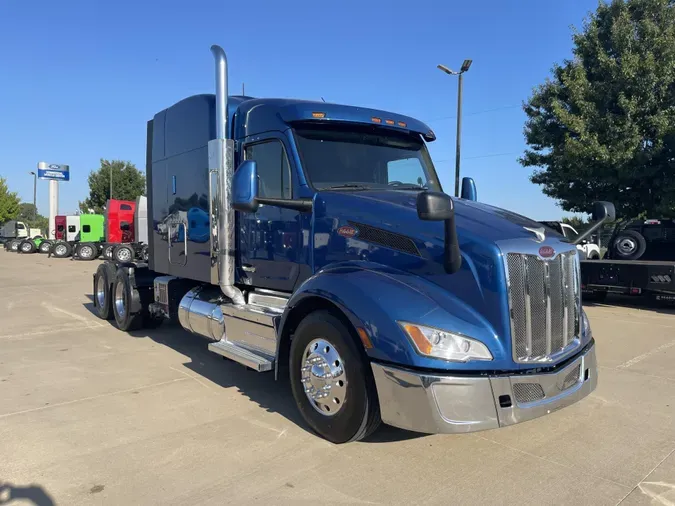2023 Peterbilt 579