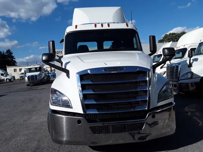 2019 FREIGHTLINER/MERCEDES NEW CASCADIA PX12664