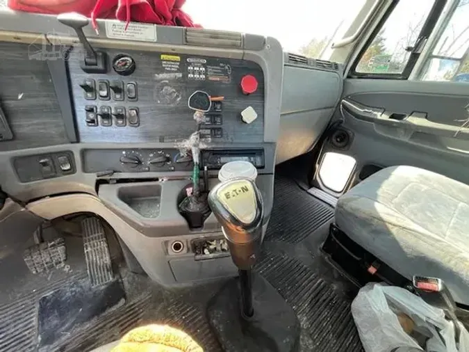 2009 FREIGHTLINER COLUMBIA 12025bd53788a10d5217adb1026c25b9a48