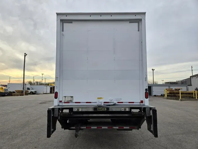 2019 Freightliner Business Class M2 106