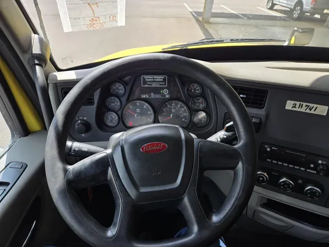2021 Peterbilt 579