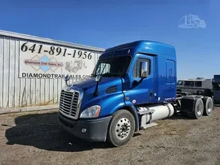 2018 FREIGHTLINER CASCADIA 113