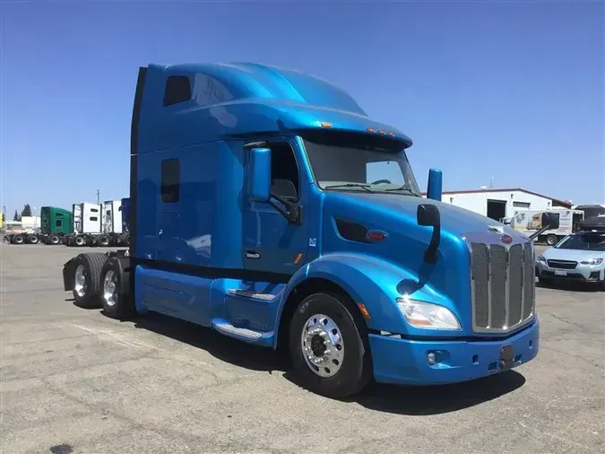 2022 PETERBILT 579