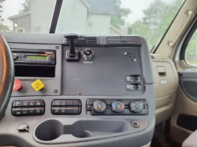 2016 FREIGHTLINER CASCADIA 125
