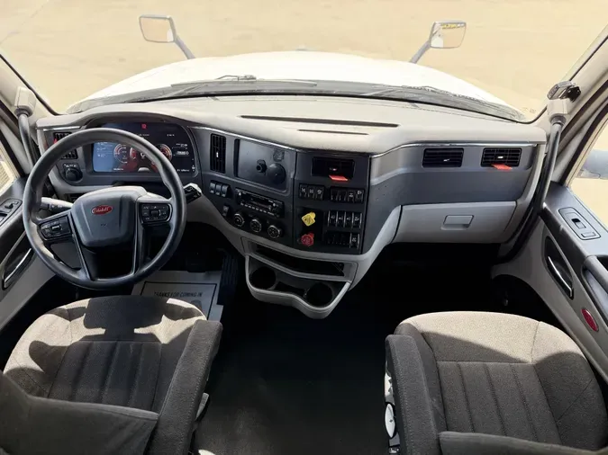 2022 Peterbilt 57925ce22332b3fada5e056333ec7326573
