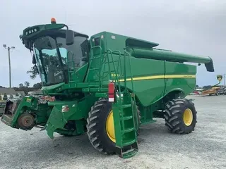 2013 John Deere S670