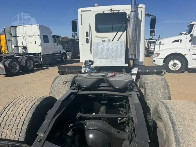 2004 FREIGHTLINER COLUMBIA 120