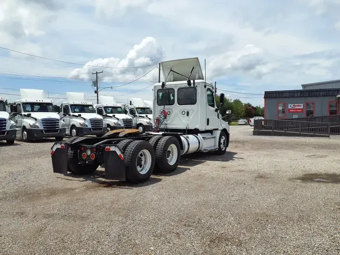 2020 FREIGHTLINER NEW CASCADIA PX12664