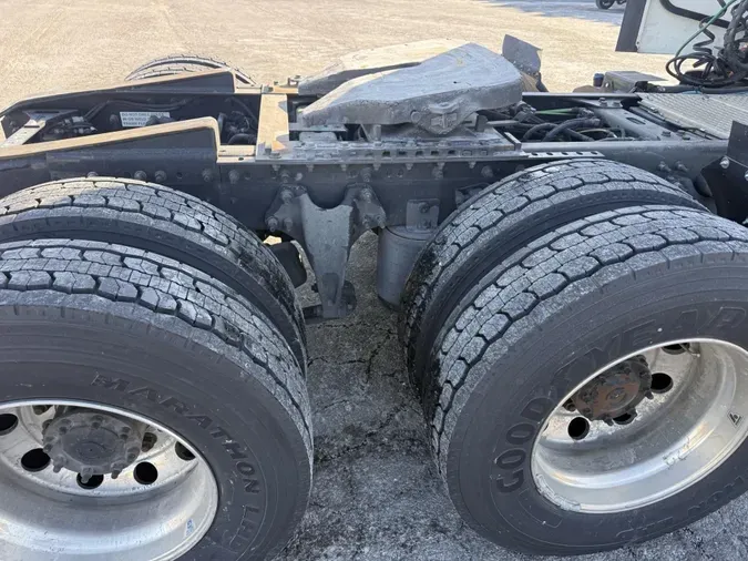 2021 International LT625