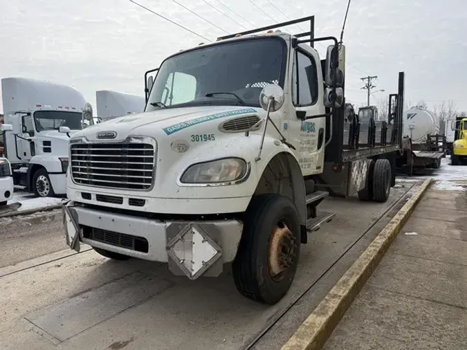 2010 FREIGHTLINER BUSINESS CLASS M2 106