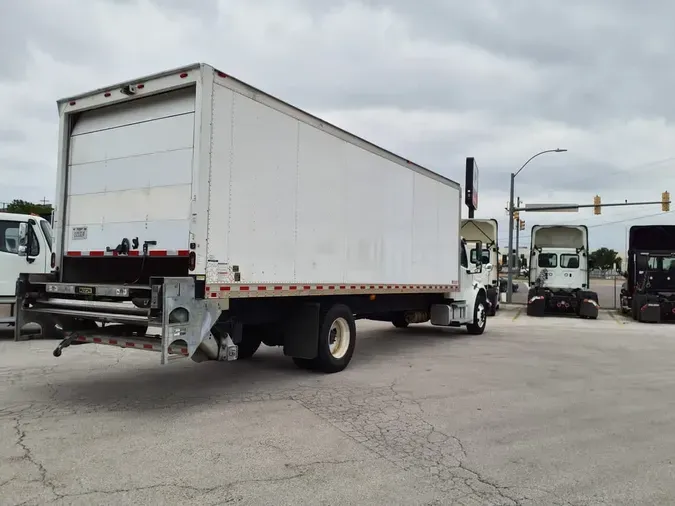 2020 FREIGHTLINER/MERCEDES M2 106
