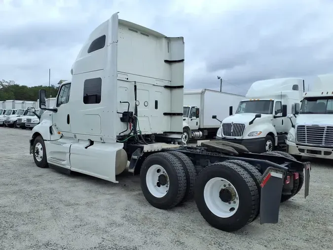 2019 NAVISTAR INTERNATIONAL LT625 SLPR CAB