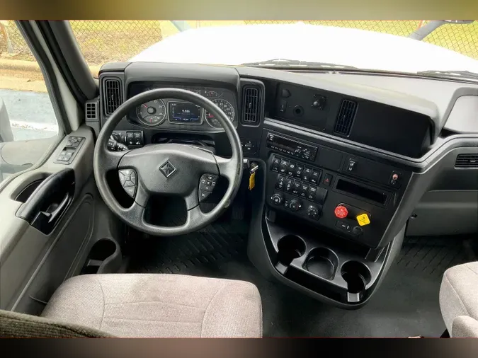 2021 INT LT625 6x4