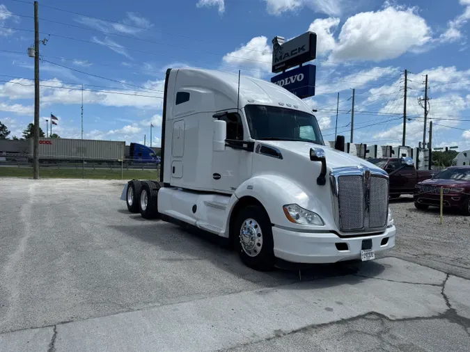 2020 Kenworth T680